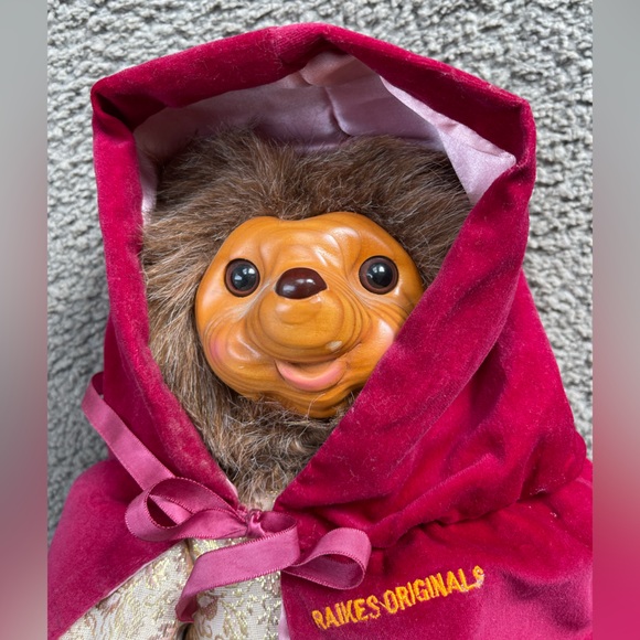 NWT Marian Hedgehog, Vintage #3077/7500. Raikes Originals! Teddy Bear style. - Picture 4 of 8